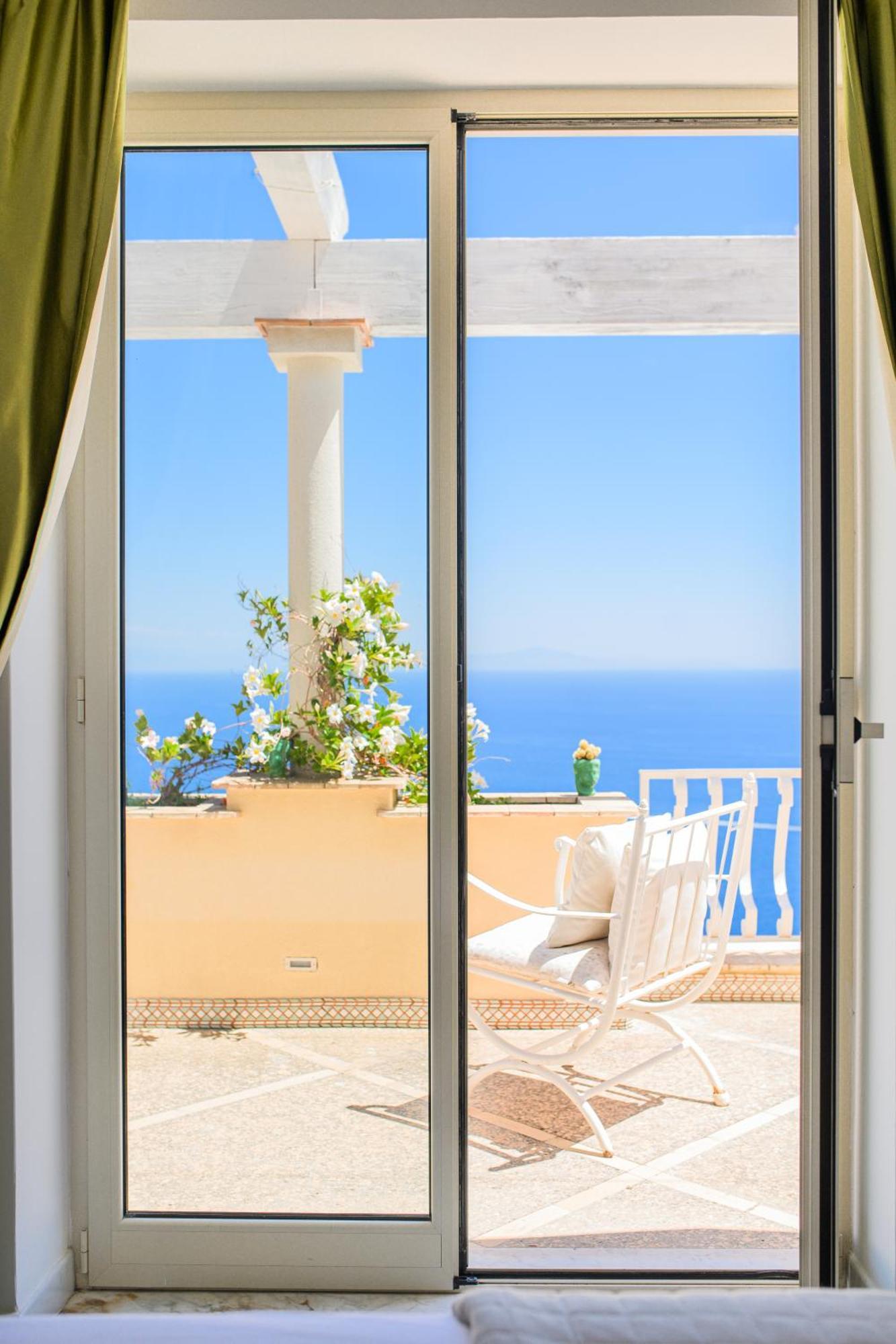 Villa Cristina -No Steps-Amalfi Coast Views -Hot Tube Praiano Εξωτερικό φωτογραφία